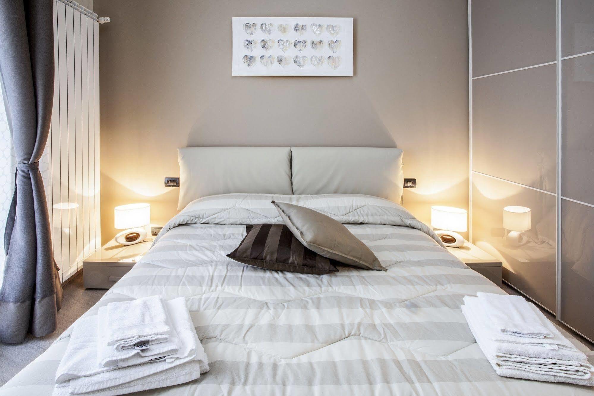 โตริโน สวีท Apartment ตูริน ภายนอก รูปภาพ